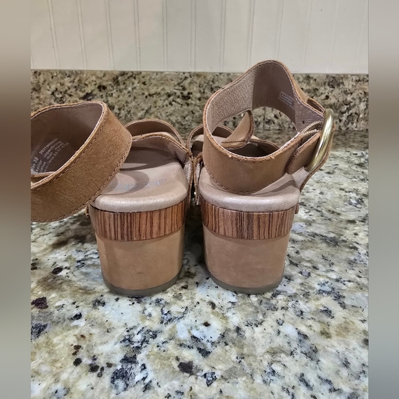 Dansko Minka Size 7.5 EU38 Nubuck Leather Ankle Strap Wooden Block Heel Sandals - Picture 3 of 6